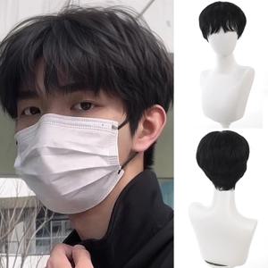 잘생긴 한국 소년의 검은색 짧은 직선 가발 합성 가발 약간 부러진 커버 푹신한 할로윈 일상 파티