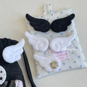 1 쌍의 플러시 천사 날개 브로치 가방 장식 배지 Y2K 스타일 고딕 로리타 플러시 천사 날개 솜털 브로치 가방 장식