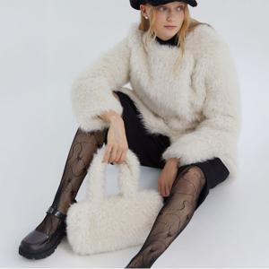 [최초가98,000]초코 라운드 퍼 토트 백_MW4WAC24X