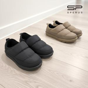 발에 착 감기는 포근한 남여공용 패딩 슬립온 윈터그립