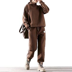 [헬리꽁땡]옆선 누빔기모상하세트 기모블라우스 바지세트 겨울바지