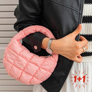 (1+1) 슬기로운 가방 생활 구름 퀼팅 와플 토트 데일리 백 간절기에는 퀼팅 와플 토트백으로~ 1+1