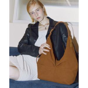 [쇼핑백증정] 카멜 소프트 고트레더 셔링 숄더백 L JABA4F259