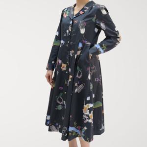 [비꼴리끄(여성)]새틴 프린트 스포츠카라 원피스 B254WO2040