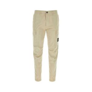 25 FW 스톤 아일랜드 로고 패치 디테일 백포켓 카고 팬츠 베이지 8115304100