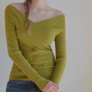 [트위]세티 오프숄더 크로스 긴팔 니트 TNKDFKT019