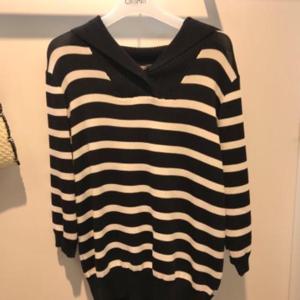 오프리미츠 HC13 원버툰스트라이프 B25KT2402