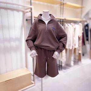 [시에로]DBSI4TSF778_뒷판레터링 요크절개 반집업 맨투맨