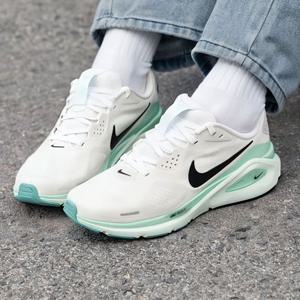 나이키 W 스트럭처 26 런닝 운동화 HJ1101-100