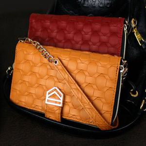 갤럭시S25 엣지 S24 FE S23 S22 S21 S20 S10 울트라 플러스 A23 A24 A31 A36 퀀텀6 와이드8 A34 A90 아이폰16 15 14 13 12 카드 지퍼 지갑 다이어리 핸드폰 휴대폰 케이스