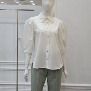 [미니멈]카라넥 퍼프소매 블라우스 (MYCGWB7110IV)_IC