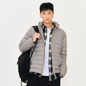 체이스컬트 동백01 라이트 하이넥 점퍼 EFRK4711C