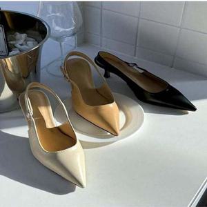 스틸레토 여성 121351 슬링백 베이직