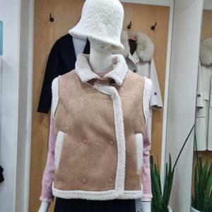 클리지 DP01 뽀글이 인조 무스탕조끼 CO8WLJ04