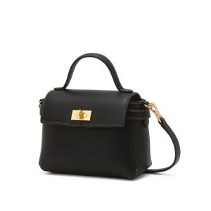 [헤지스/쇼핑백]블랙 단색 소가죽 미니토트백HIWA5F780BK