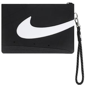 [정품] 나이키 아이콘 블레이저 리스틀릿 클러치 백 (HF3601-091)
