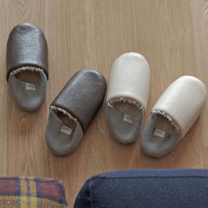 faux leather house shoes (비건가죽)
