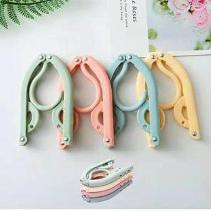 캠핑용 공간절약 여행용 휴대용 논슬립 접이식 옷걸이 색상랜덤