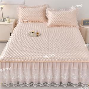 TEMU [국내 당일배송]개웃기냥 천연 라텍스 함유 시원하고 쁘띠한 누빔 레이스 쿨링 스커트 침대 커버+베캐커버 세트