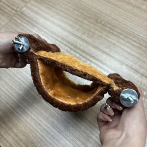 TEMU 더블 레이어 겨울용 따뜻한 해먹 침대 - 부드러운 폴리에스터 원단, 쉬운 조립 및 세척 가능 - 햄스터, 기니피그, 청키라를 위한 두 겹 구조의 매달림형 둥지, 케이지 또는 하네스 걸이용, 소형 애완동물 침구, 아늑한 은신처, 내구성 있는 천, 청키라 액세서리