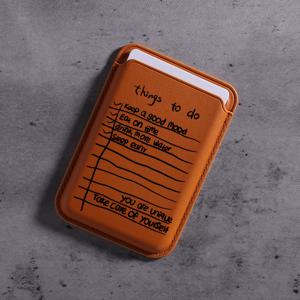 TEMU 2025년 신상 패션 크리에이티브 고급 가죽 알파벳 목록 패턴 자석 카드 클립 아이폰 16 15 14 프로 맥스 1-3 개의 신용 카드 또는 신분 카드를 들 수 있습니다. K1 지갑 초소형 보호 디자인