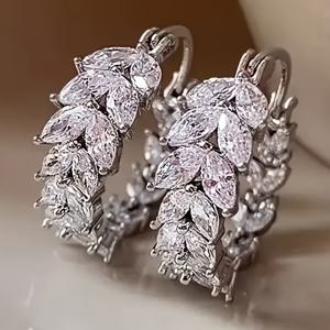 TEMU 요요 여성용 우아한 인레이드 리프 후프 귀걸이 - 반짝이는 합성 지르코니아, K 도금, 4월 탄생석 주얼리, 웨딩, 파티 & 데일리 웨어 귀걸이, 사계절 활용 가능한 리프 후프, 고급스러운 선물|탄생석