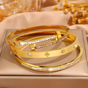 TEMU 합성 시스틴​ 인레이가 있는 스테인리스 스틸으로 제작된 우아한 팔찌 3개 세트. 모든 행사에 완벽합니다.