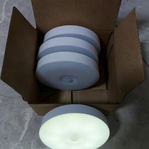 TEMU 4개 세트 화이트 모션 센서 무선 충전 벽등, 자석 스위치, 자동 켜짐/꺼짐, 조광 기능, 복도, 욕실, 옷장용 - 플러그 앤 플레이 (배선 불필요)