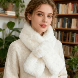 TEMU 인조 토끼 스카프 1개, 매우 길고 두꺼운 디자인, 1500그램의 소재로 제작, 크기 103cm x 13cm. 매우 부드럽고 따뜻한 목걸이로 겨울철에 완벽하며, 심플하고 우아한 단색 디자인으로 다용도 액세서리 세트로 적합합니다.