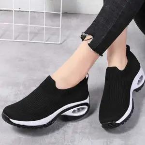 [하프클럽/]엄마 트렌드 올 여자 신발 선물 데일리 검정 슬립온