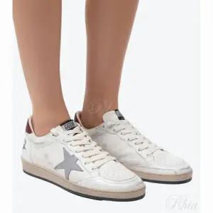 골든구스 26SS 볼스타 스니커즈 레더 스타 GMF00117 F006777 12155