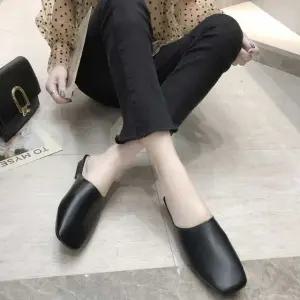 여성 스퀘어토 플랫 뮬 신발 3컬러 데일리 블로퍼 편안한 스타일