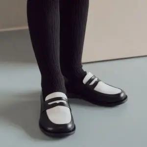 [보리보리/아이들]1301 키즈 & 맘 듀얼 소가죽 클래식 페니 로퍼 콤비 - 블랙화이트