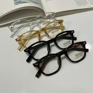 여자 남자 클리어 뿔테 미니멀 베이직 데일리 안경테