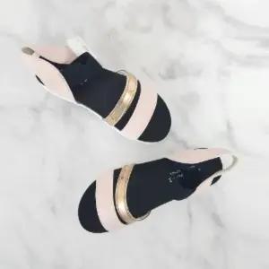 여름 키즈샌들 초등학생 여아샌들 (210만 가능)