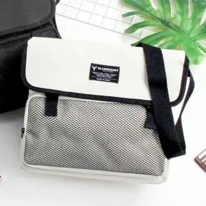 [하프클럽/]메신저백 기본 가방 학생 크로스백 모던 데일리 캐주