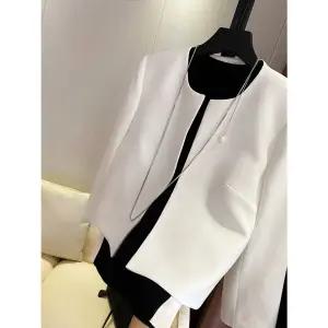 여성 자켓 러블리 화이트 노카라 정장 코트 가을 봄 숏 상의 OP4
