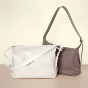 숄더백51 (WFJ66T2)