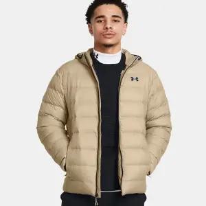 [언더아머](대전신세계)1385837-299 카멜  남성 UA 레전드 다운 후디드 재킷 600필 파워 덕다운 패딩