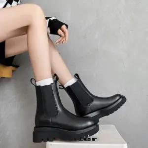 여성 블랙 사계절 데일리 앵클부츠 키높이 첼시부츠 겨울신발 패션부츠 패션첼시부츠 밴딩첼시부츠