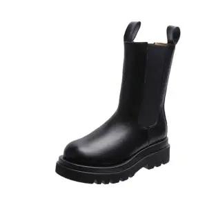 여성털신 퍼안감 첼시부츠 통굽 미들부츠 블랙 검정 (WFK64GV)