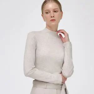 [YJACK](센텀시티점)W_립 모크넥 슬림 핏 긴소매 티셔츠 LRT1312L