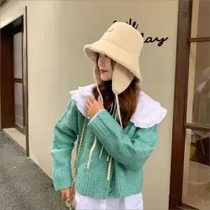 여성 뽀글이 벙거지 겨울 귀도리 탈부착 겨울 버킷햇 방한모자