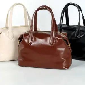 여성 토트백 고급스럼 심플 디자인 세련된 데일리