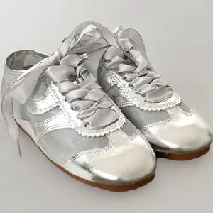 여성 여름 메쉬 혼합 발레코어 리본 소가죽 운동화