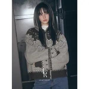 [레더리](신세계 사우스시티)노르딕 아가일 울 후디 가디건 [3color]