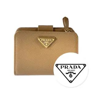 프라다 1ML018 QHH F0018 여성사피아노트라이앵글로고반지갑베이지 PRADA 정품100%