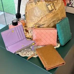 매쉬 가죽 반지갑 (WFJ65CT)