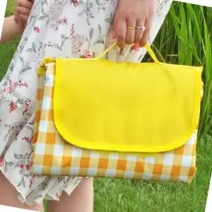 접이식 방수 매트 노란 체크 패턴 휴대용 파우치형 야외용 (WFJ5T1T)