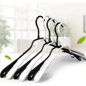 어깨뿔방지 옷걸이 10p 미끄럼방지 논슬립 실리콘 코팅 스텐 니트 정장 옷걸이